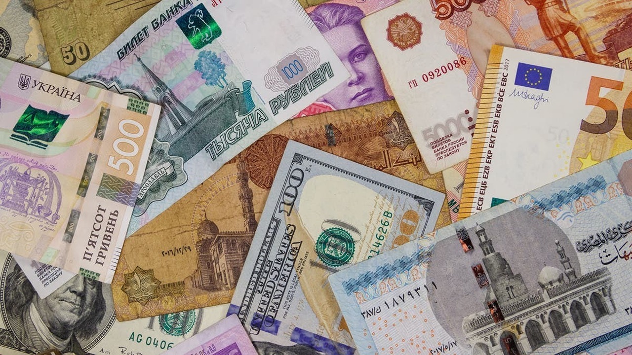 سعر الدولار مقابل الجنيه المصري وأسعار العملات الأجنبية والعربية اليوم الأحد 17-11-2024