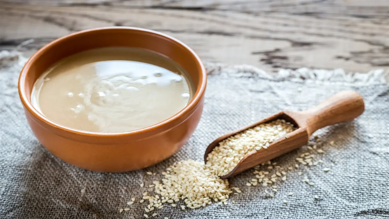 طريقة عمل الطحينة بالسمسم بدون دقيق