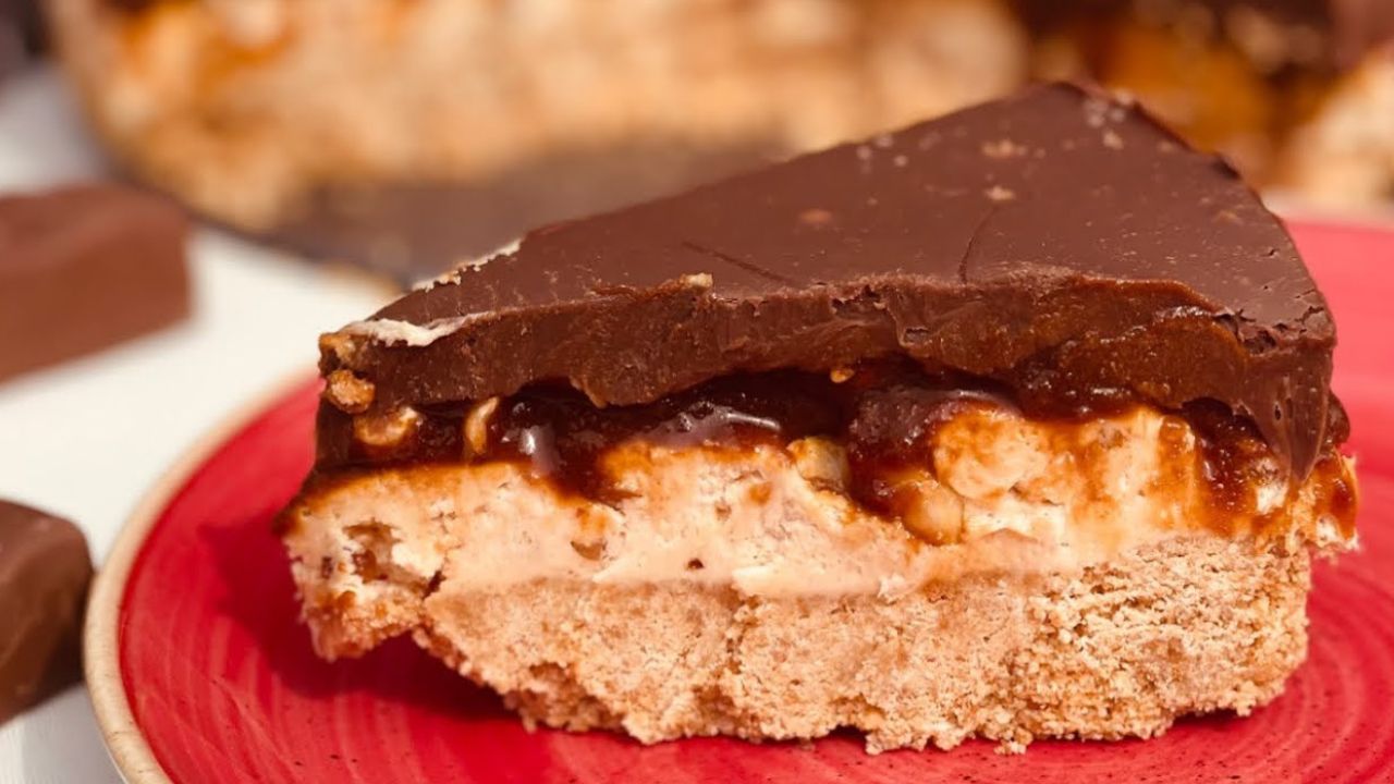 طريقة عمل تشيز كيك السنيكرز