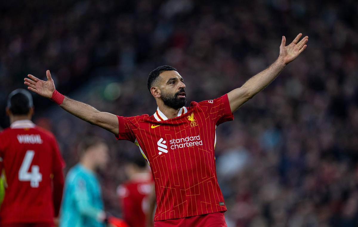 عقد محمد صلاح