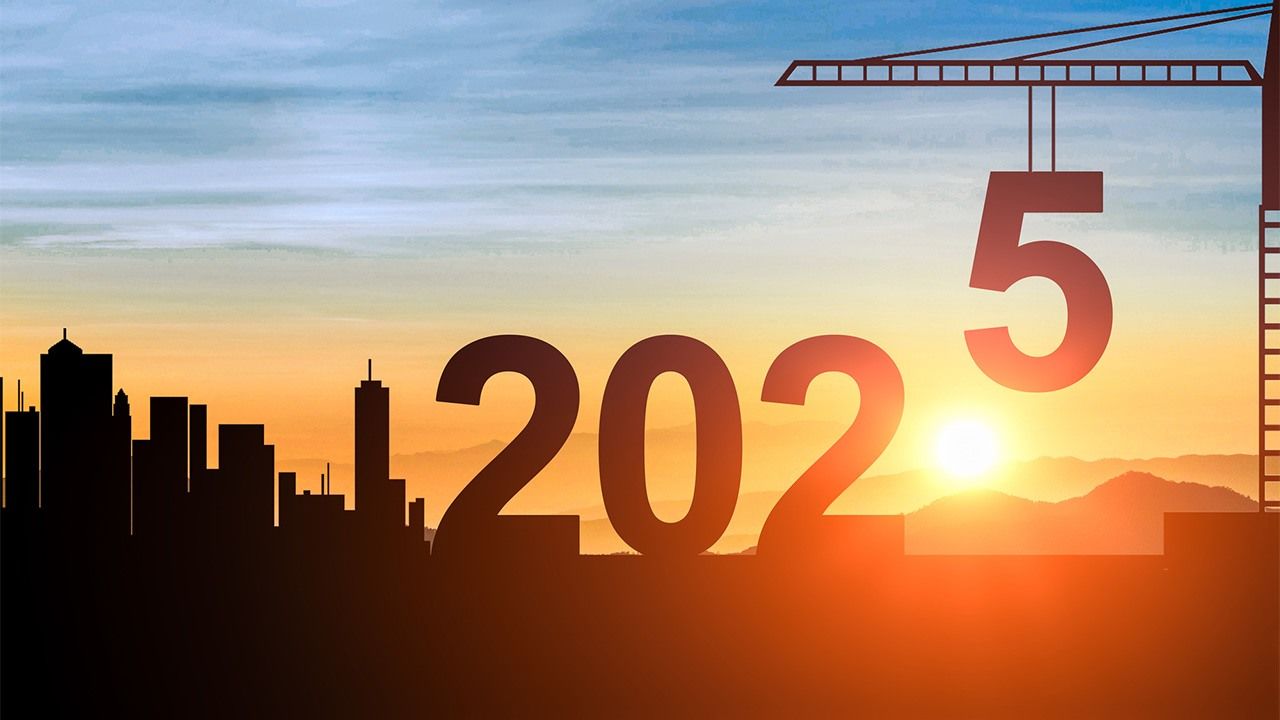 أفضل وأرق العبارات للتهنئة لعام 2025 وإرسالها للأهل والأصدقاء