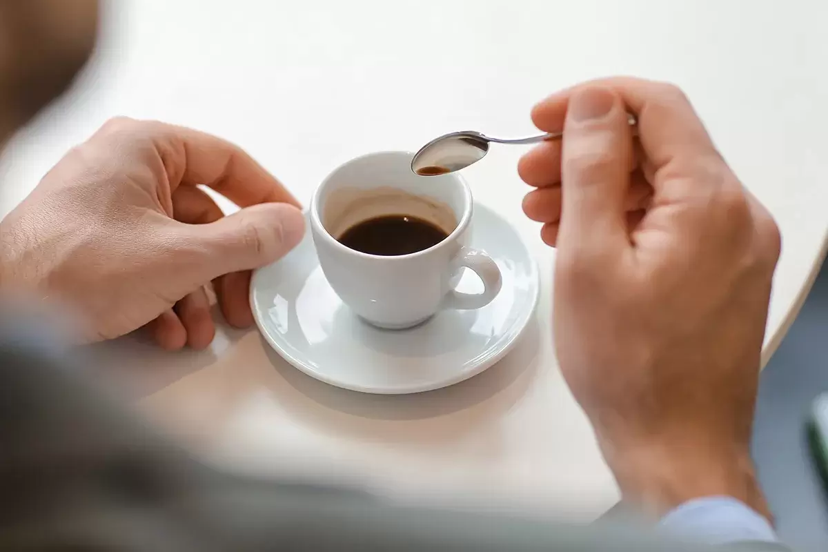 كم كوب قهوة يمكنني شربه يوميًا