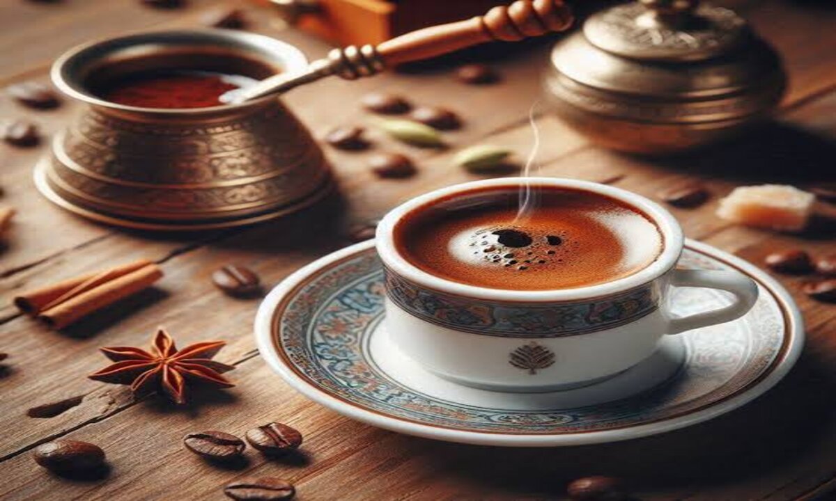 مكون بسيط في قهوتك يعزز صحتك ويمنحك مزاجا أفضل