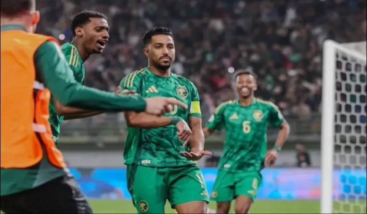 "فهد العتيبي هيولعها".. موعد ومعلق مباراة السعودية ضد عمان في منافسات نصف نهائي خليجي 26 