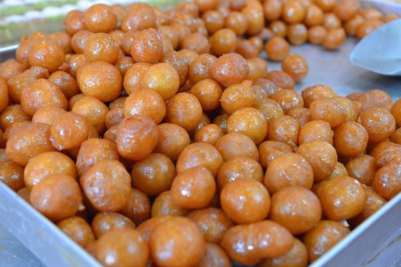 middle eastern desserts loukamades