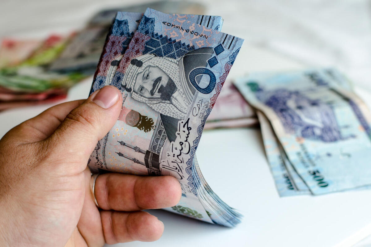 استلم فورا.. 100,000 ريال تمويل شخصي للسعوديين والمقيمين بقسط شهري 1,841 ريال وفترة سداد تصل الى 5 سنوات