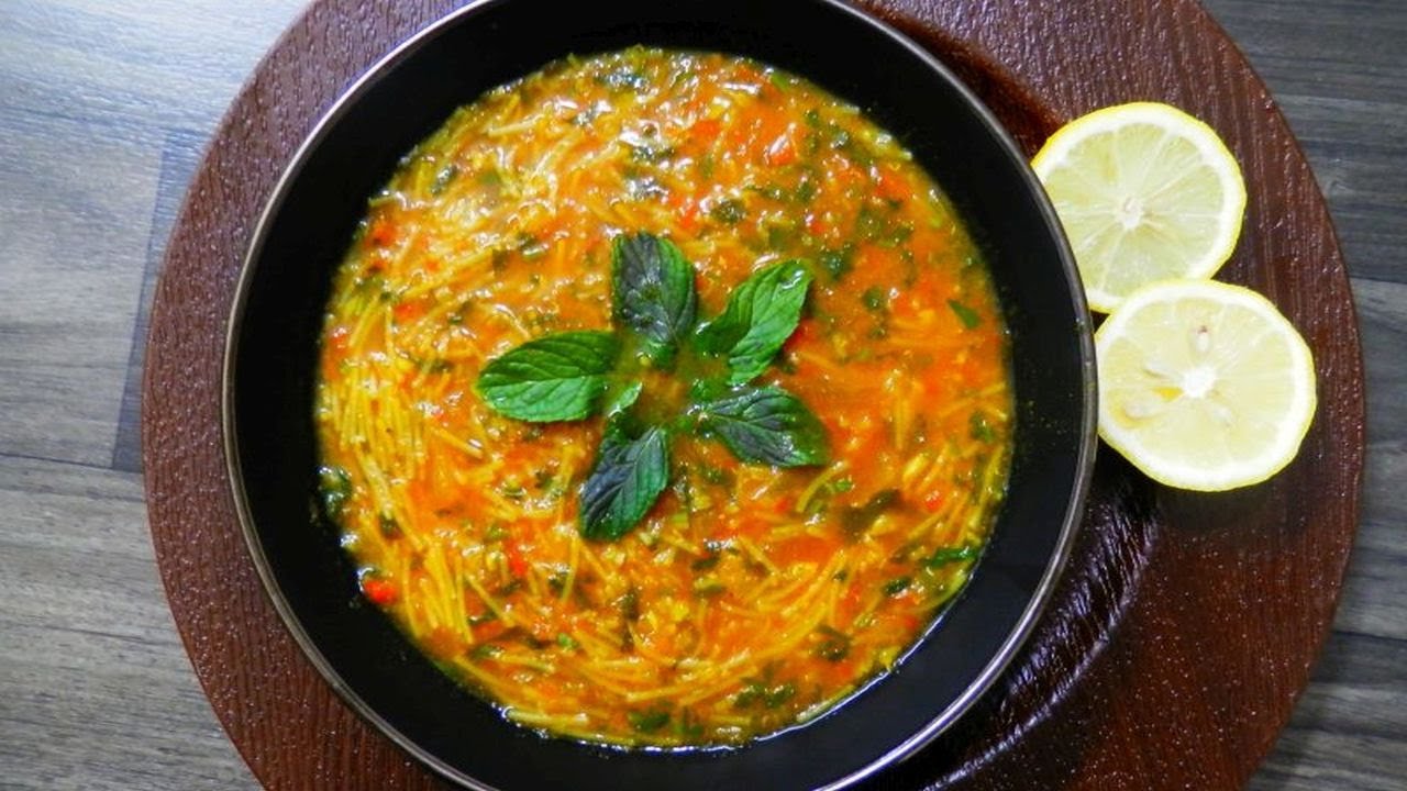 شوربة الشعيرية بالطماطم