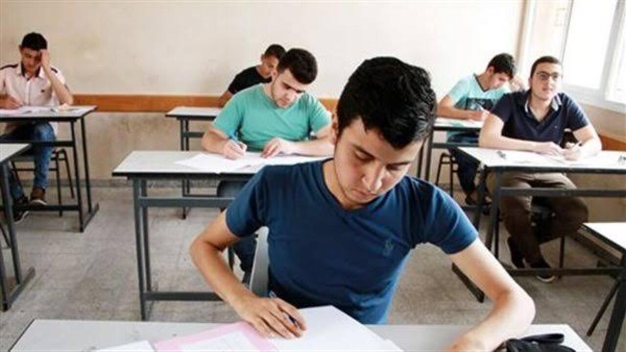 وزارة التعليم تكشف عن موعد امتحانات النقل والشهادة الإعدادية وإجازة نصف العام 2025