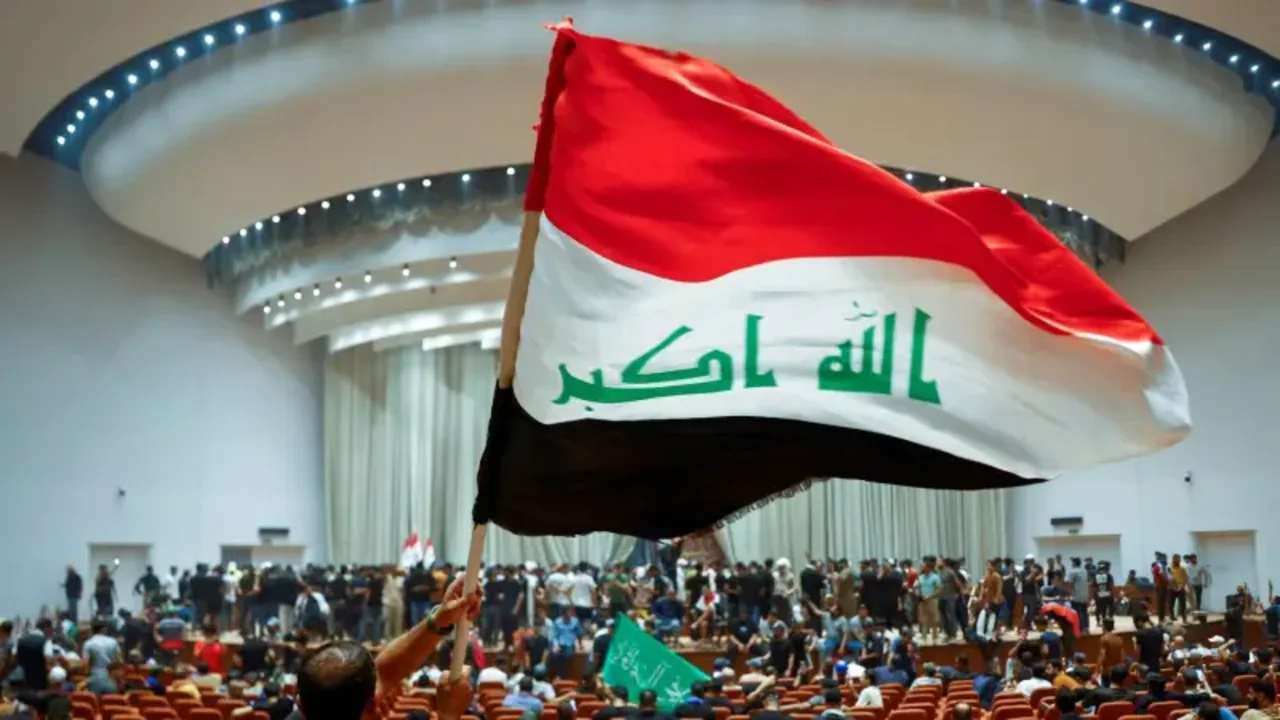 ايقاف استقطاع رواتب المتقاعدين