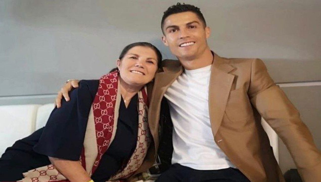 والدة رونالدو تكشف عن فريق الدون القادم