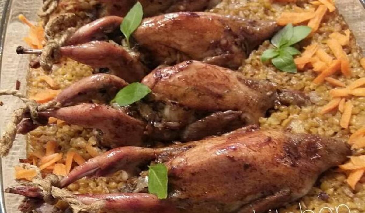 خطوات عمل طاجن الفريك بالسمان المحشي بالأرز
