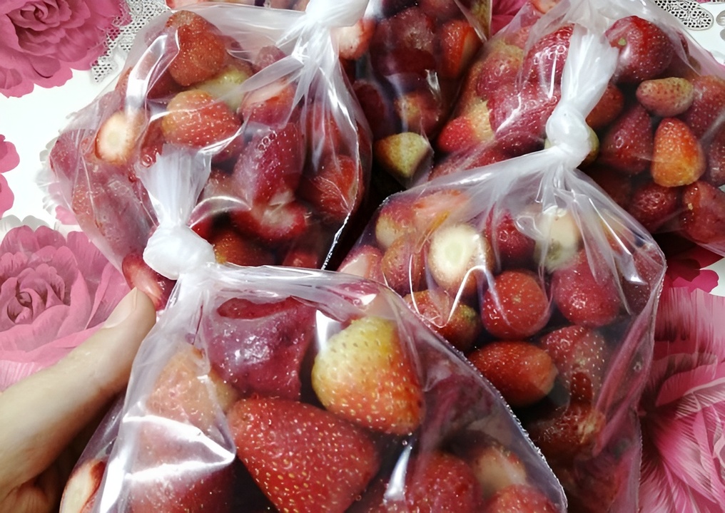 خطوات تخزين الفراولة