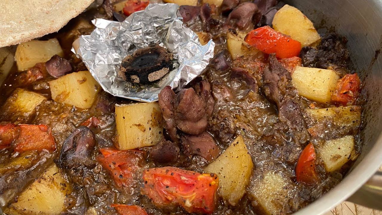 طريقة عمل طاجن كبد وقوانص بالبطاطس
