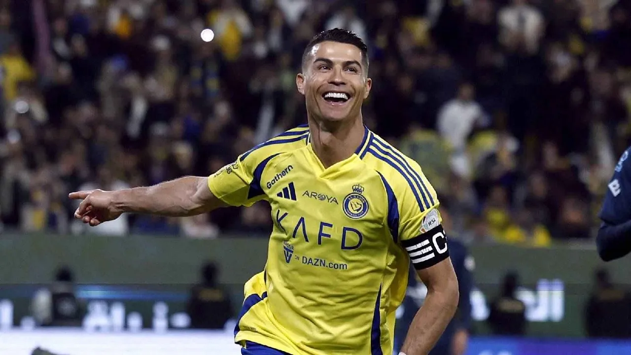 مفاجأة نارية بشأن تجديد عقد كريستيانو رونالدو مع النصر.. باريس سان جيرمان يُفاوضه