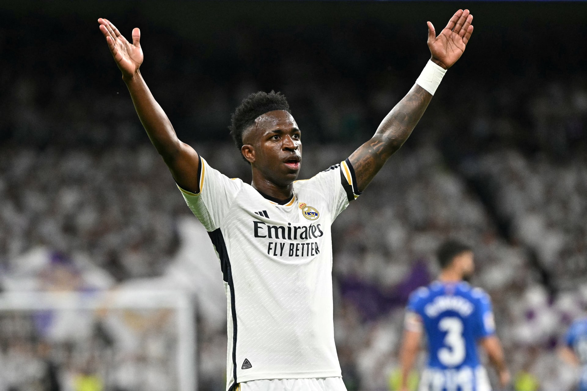 ريال مدريد يقطع الطريق على العروض السعودية لـ فينيسيوس جونيور.. "رد قاطع وتحرك عاجل"