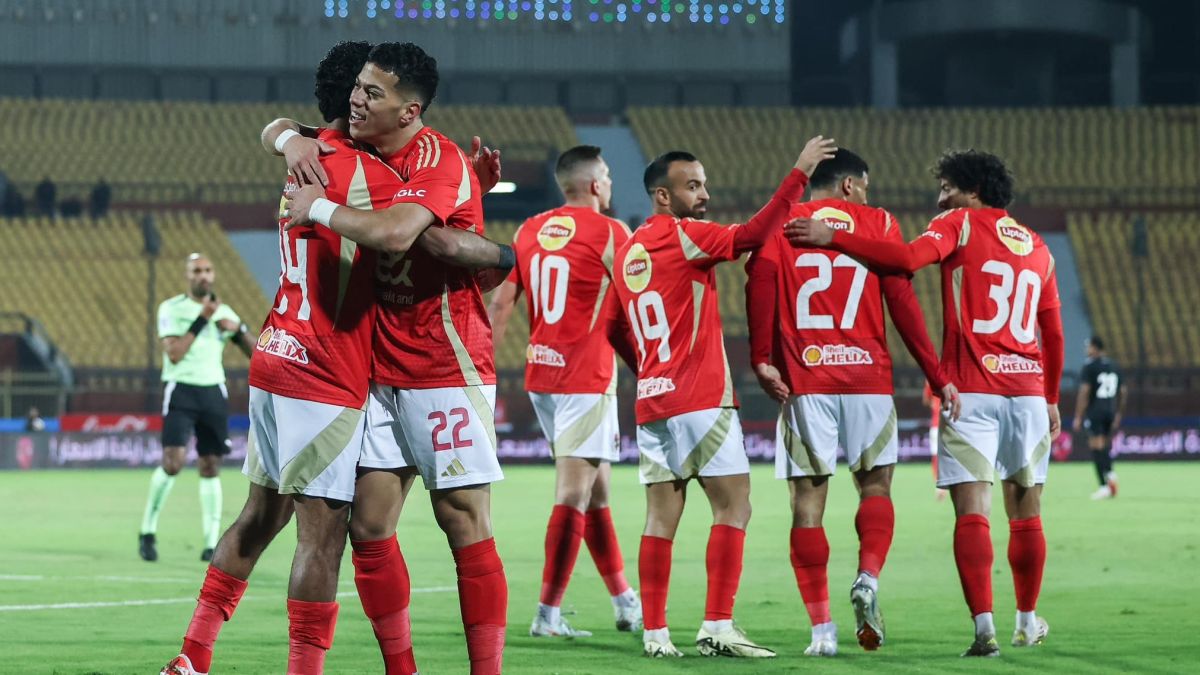عودة وسام.. قائمة النادي الأهلي لمواجهة الإسماعيلي في الجولة 14 من الدوري المصري الممتاز