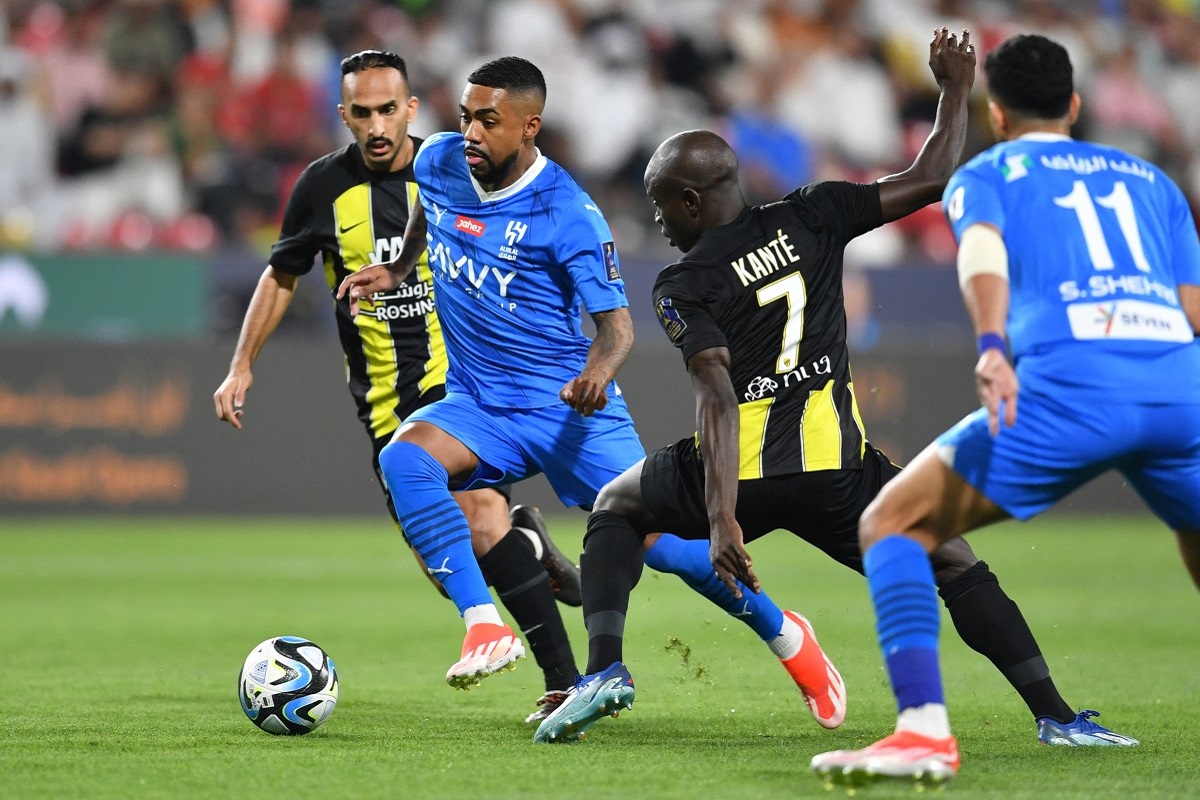 العميد ضد الزعيم.. الاتحاد للانفراد بالصدارة والهلال لإبقاء آماله في البطولة "موعد الجولة 21 والتشكيل"