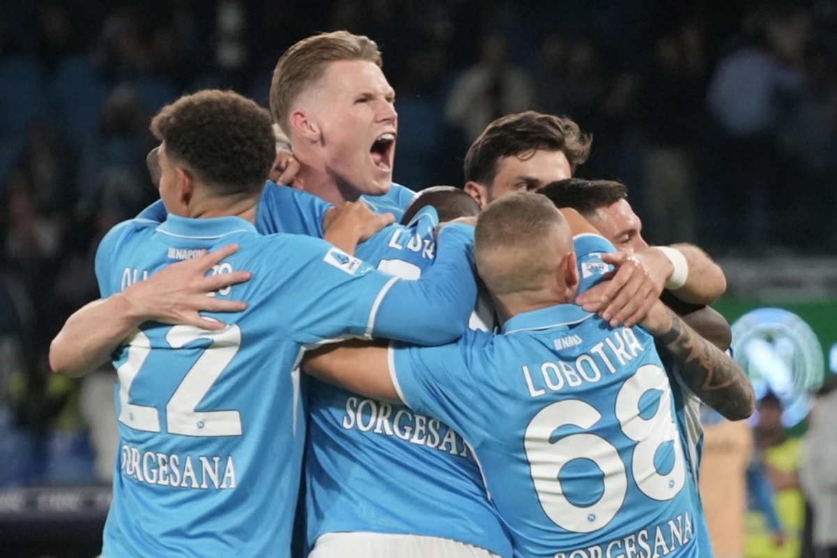 Como vs Napoli.. هل يفقد نابولي الصدارة ويتعثر أمام كومو "كيف تتابع المباراة؟"