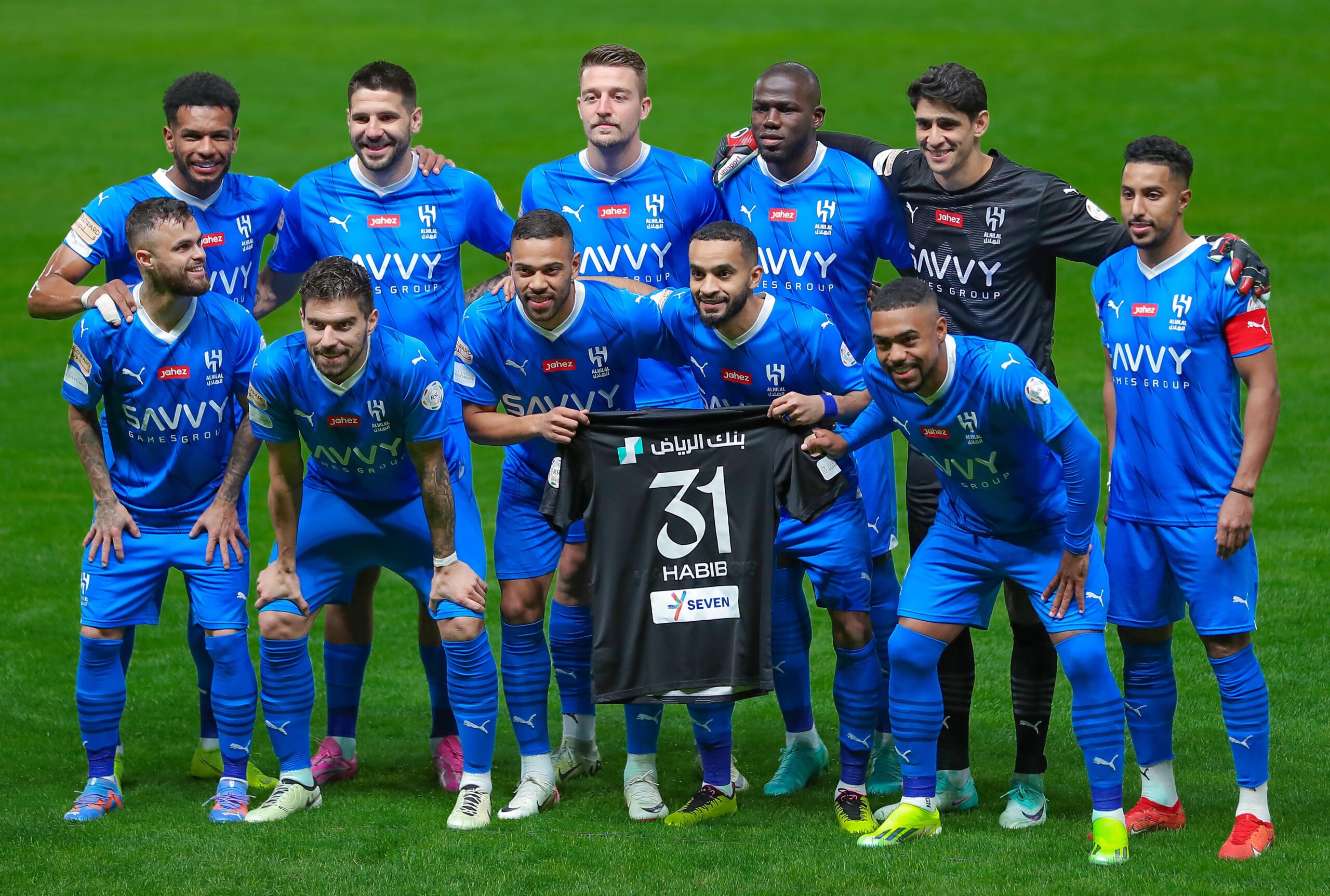 الهلال يهدي الاتحاد صدارة الدوري السعودي بعد التعادل أمام ضمك