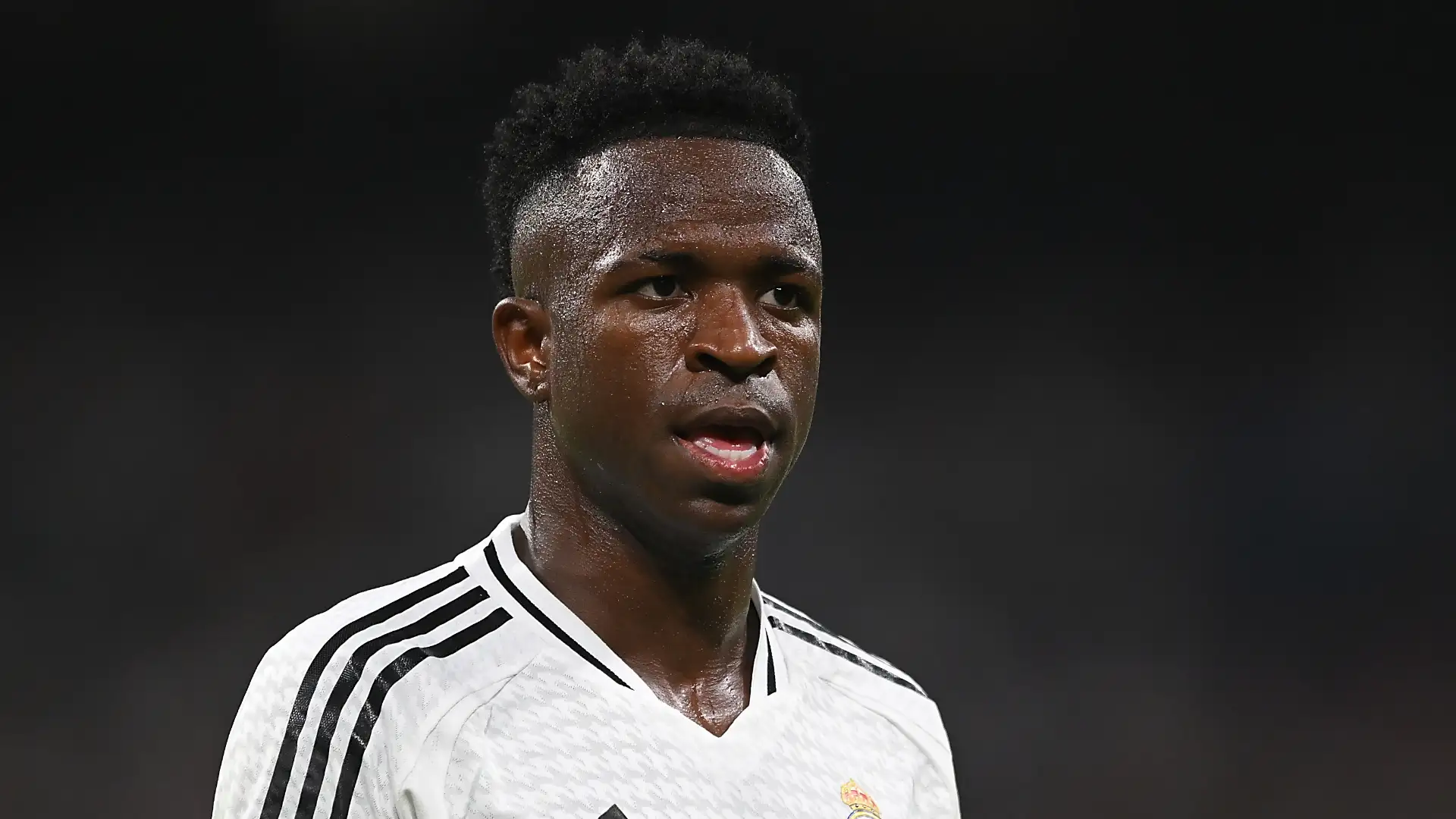 فينيسيوس جونيور بين ريال مدريد والهلال.. صدمة جماهيرية وحلم ضائع