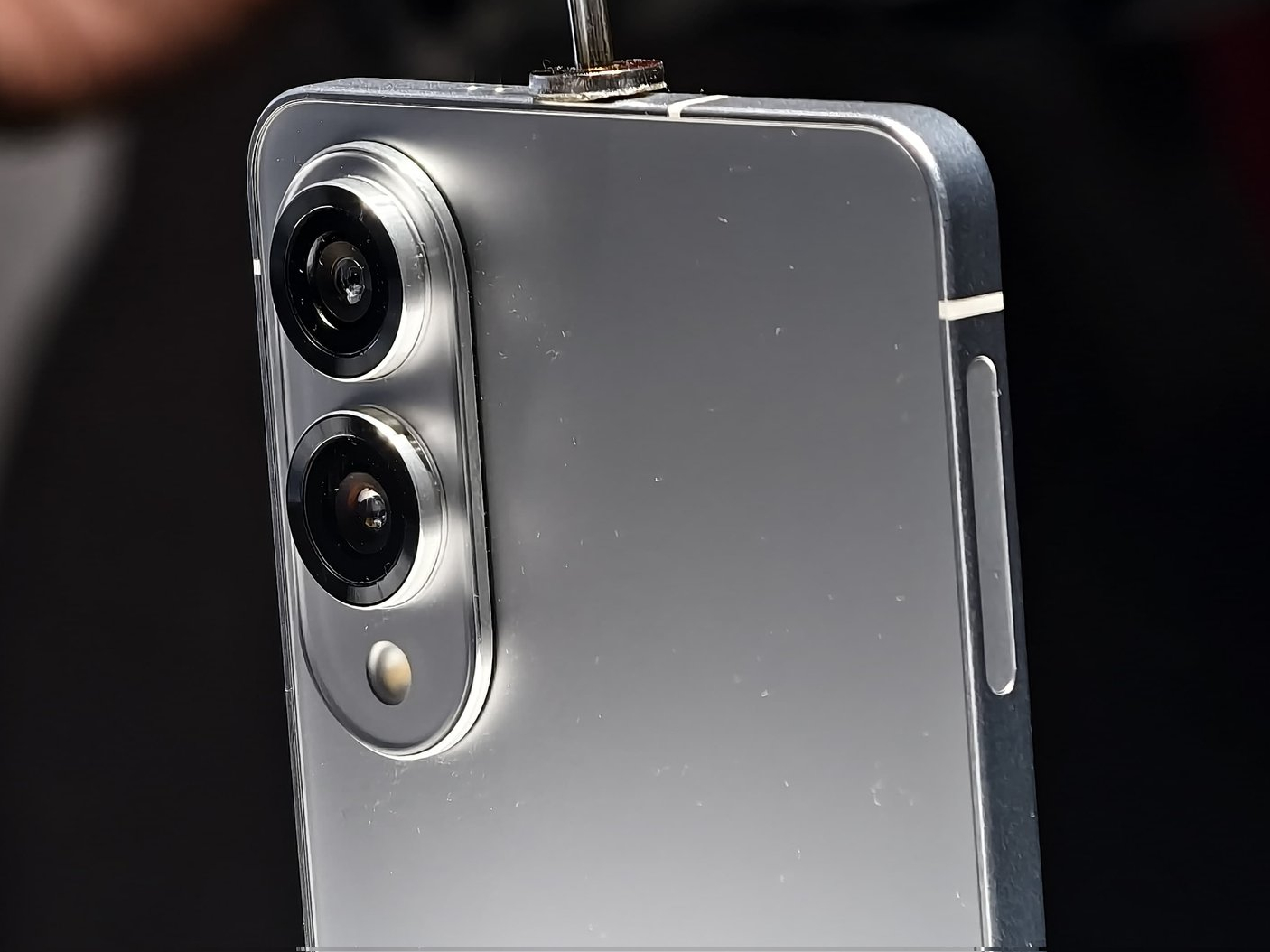 ضربة قوية من سامسونج Galaxy S25 Edge.. هاتف أنيق بـ كاميرا 200MP ومعالج خارق