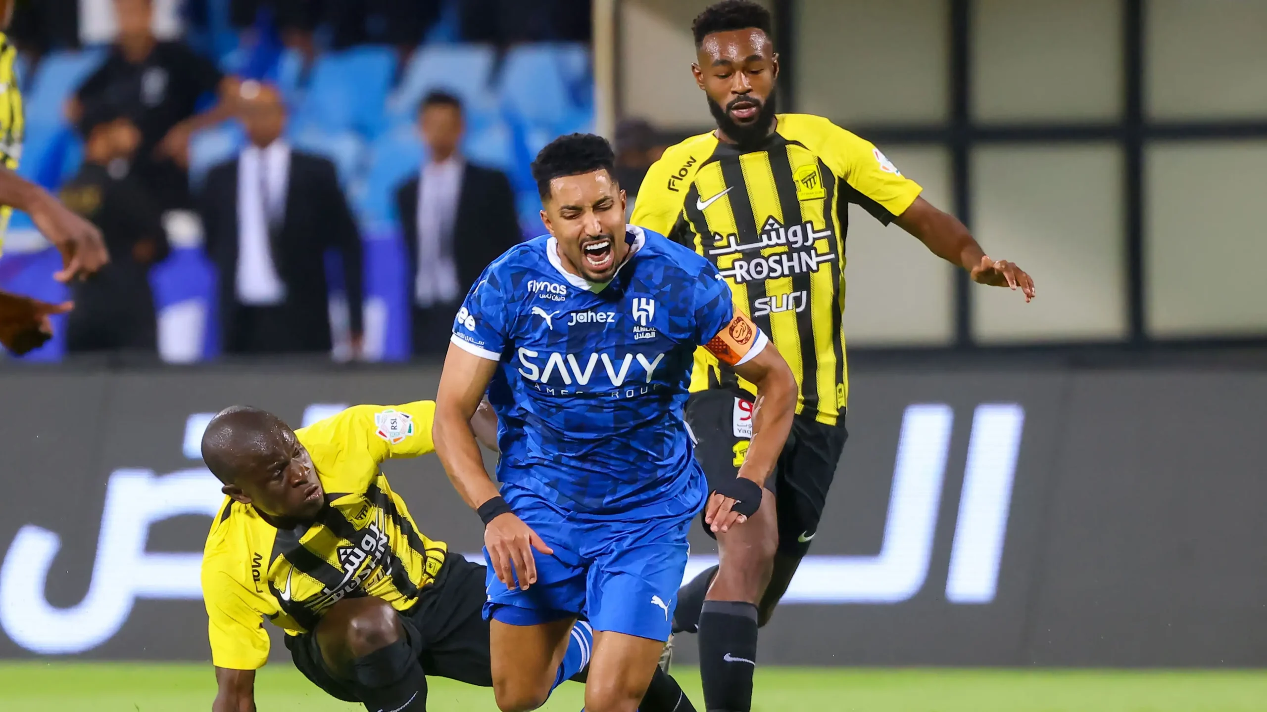 مباراة الهلال والاتحاد بالدوري السعودي 2025