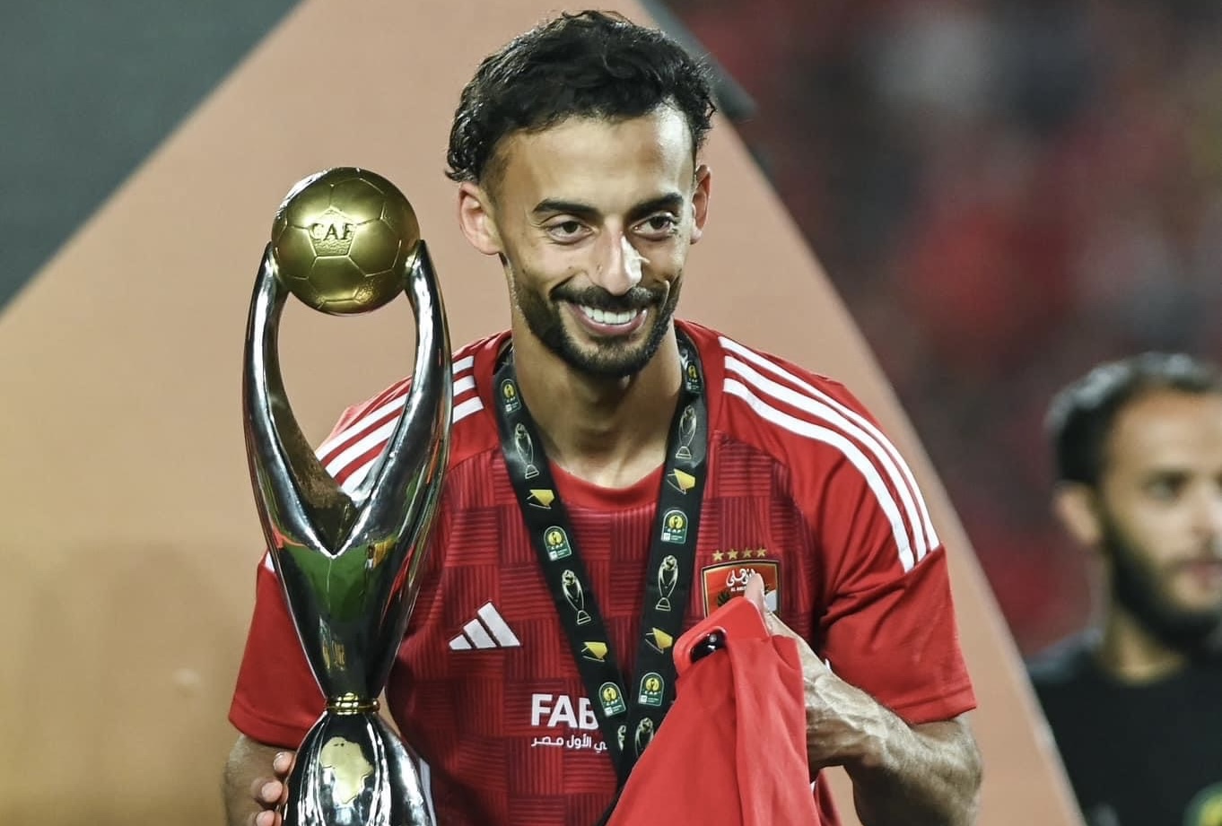 بعد تأكيد مشاركته في مونديال الأندية.. أحمد عبد القادر يُشعل الصراع كولر ولجنة التخطيط بالأهلي