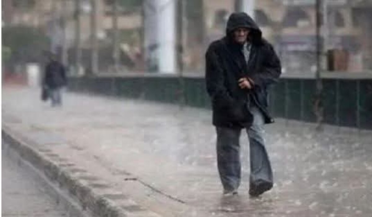 موجة قطبية شديدة وبرد قارص لعدة أيام وتساقط الأمطار على هذه المناطق