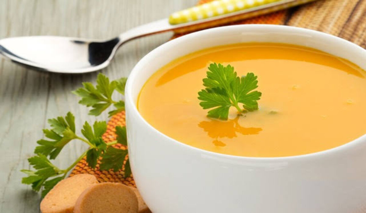 مكونات عمل شوربة العدس