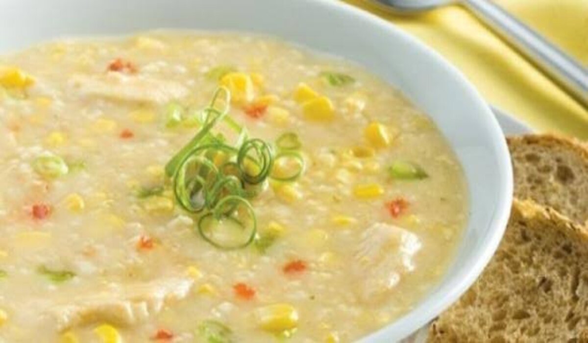خطوات عمل شوربة الدجاج بالذرة