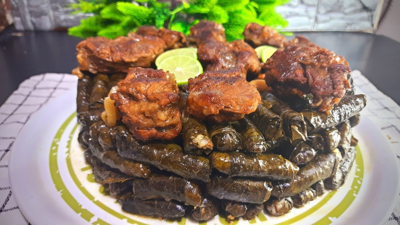 طريقة تحضير طاجن ورق العنب باللحمة