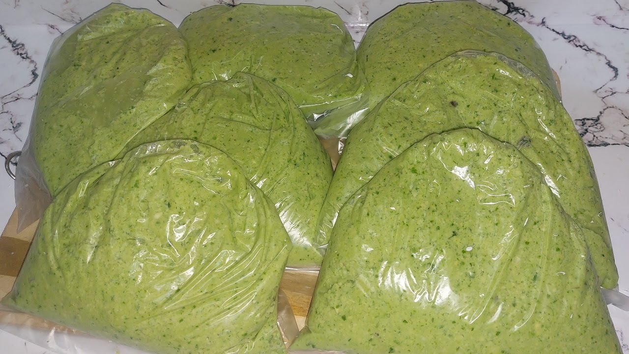 عمل عجينة الطعمية