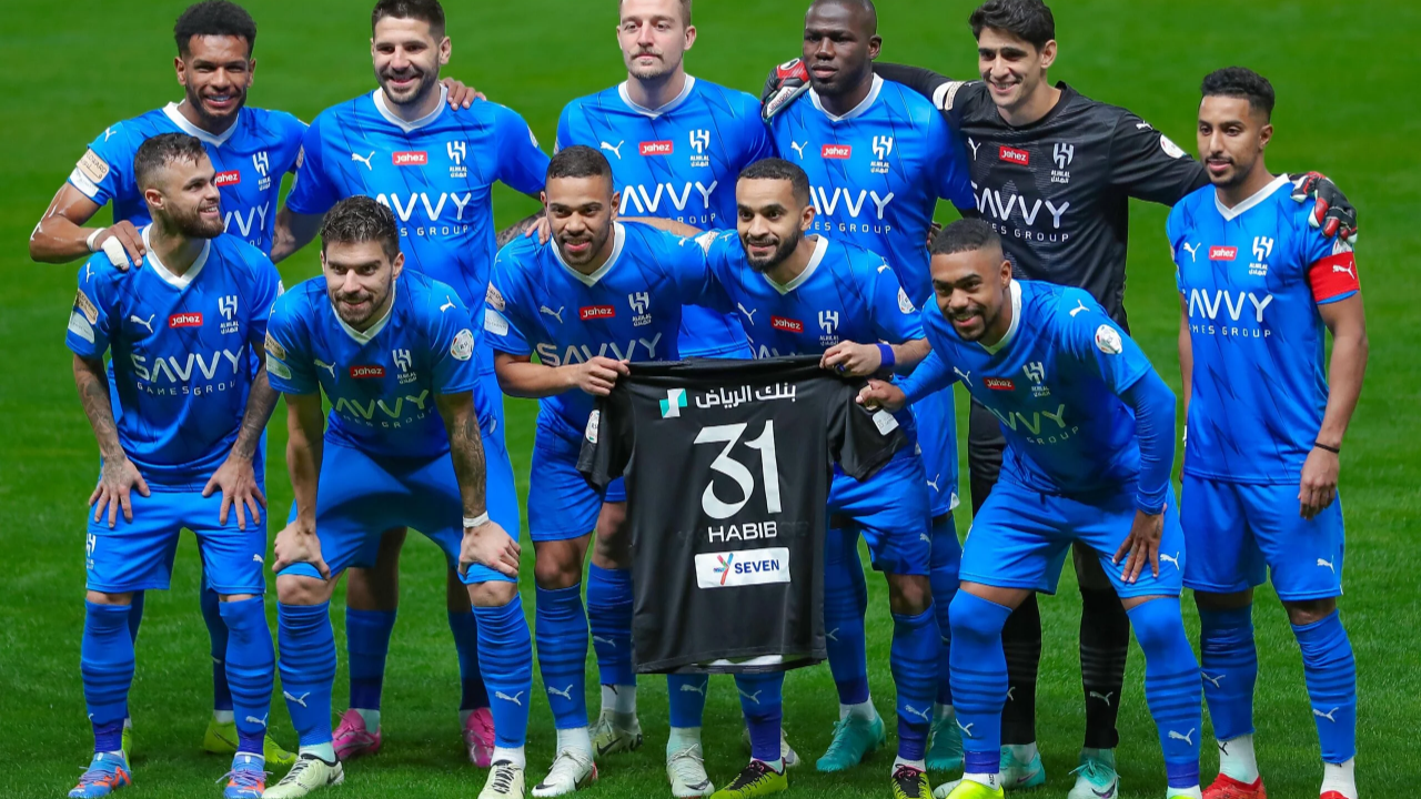 التشكيل المتوقع للهلال أمام الوصل