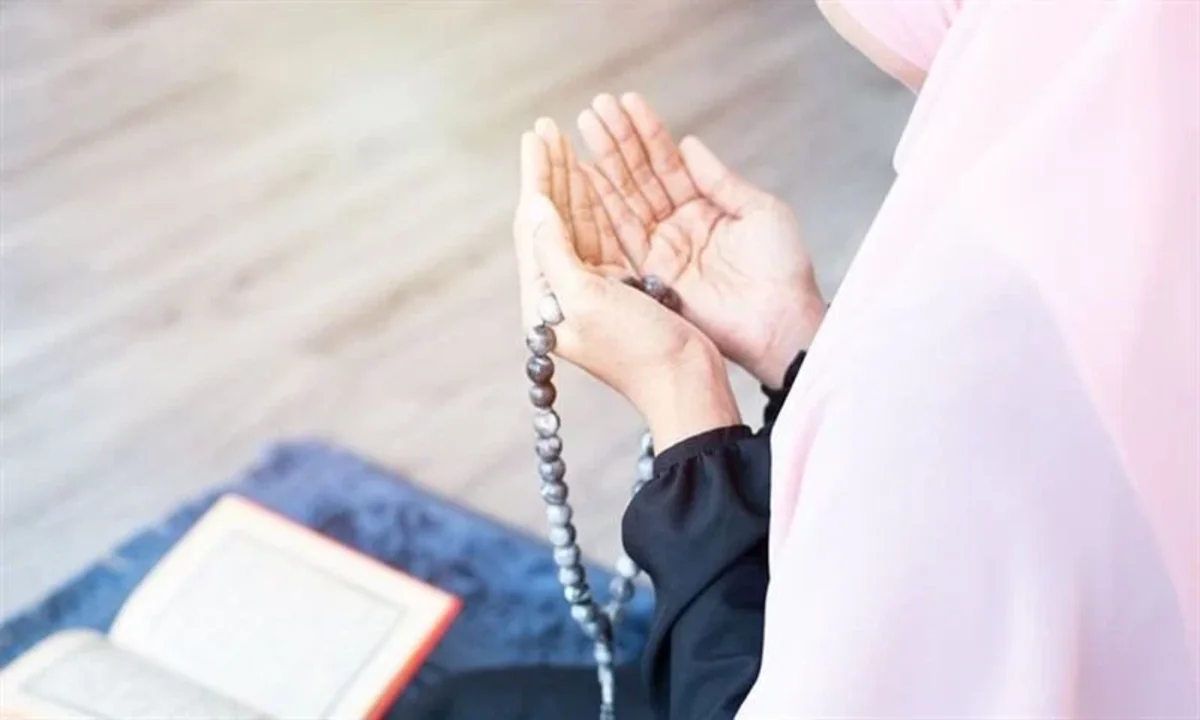 أجمل وأروع رسائل تهنئة رمضان 2025 للأهل والأصدقاء وأدعية مستجابة