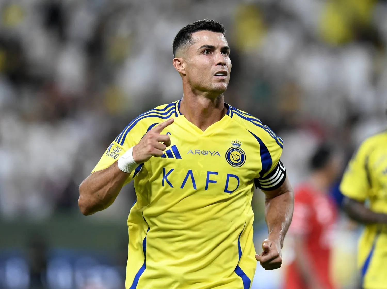 مفاجأة حول راتب رونالدو في عقده الجديد مع النصر