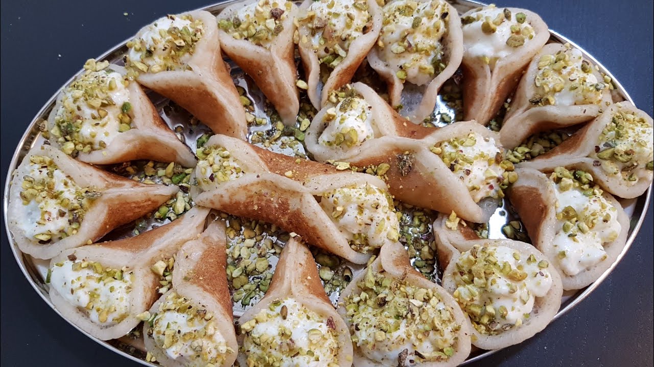 طريقة عمل القطايف الرمضانية بحشوة القشطة اللذيذة أحلى من الجاهزة
