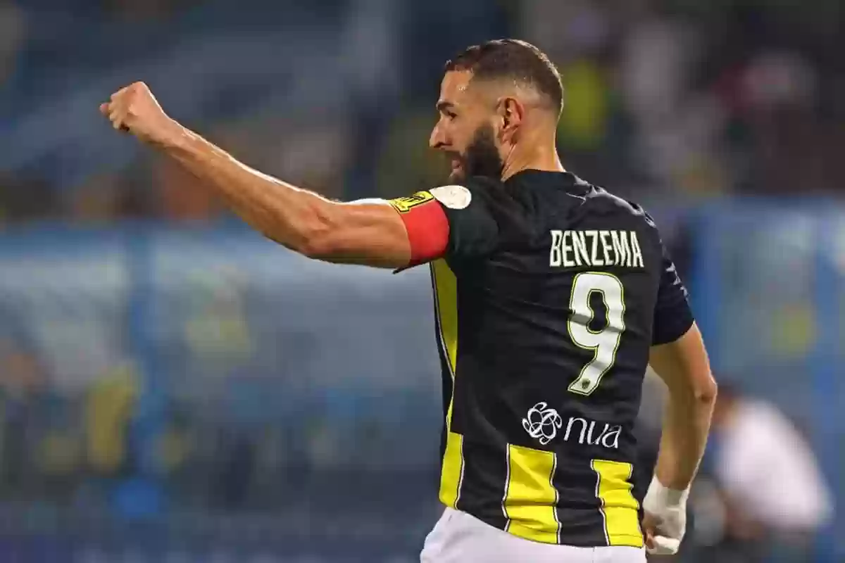 الهلال يحتج بعد التعادل مع الرياض.. وبنزيما يعلق على الأخطاء التحكيمية
