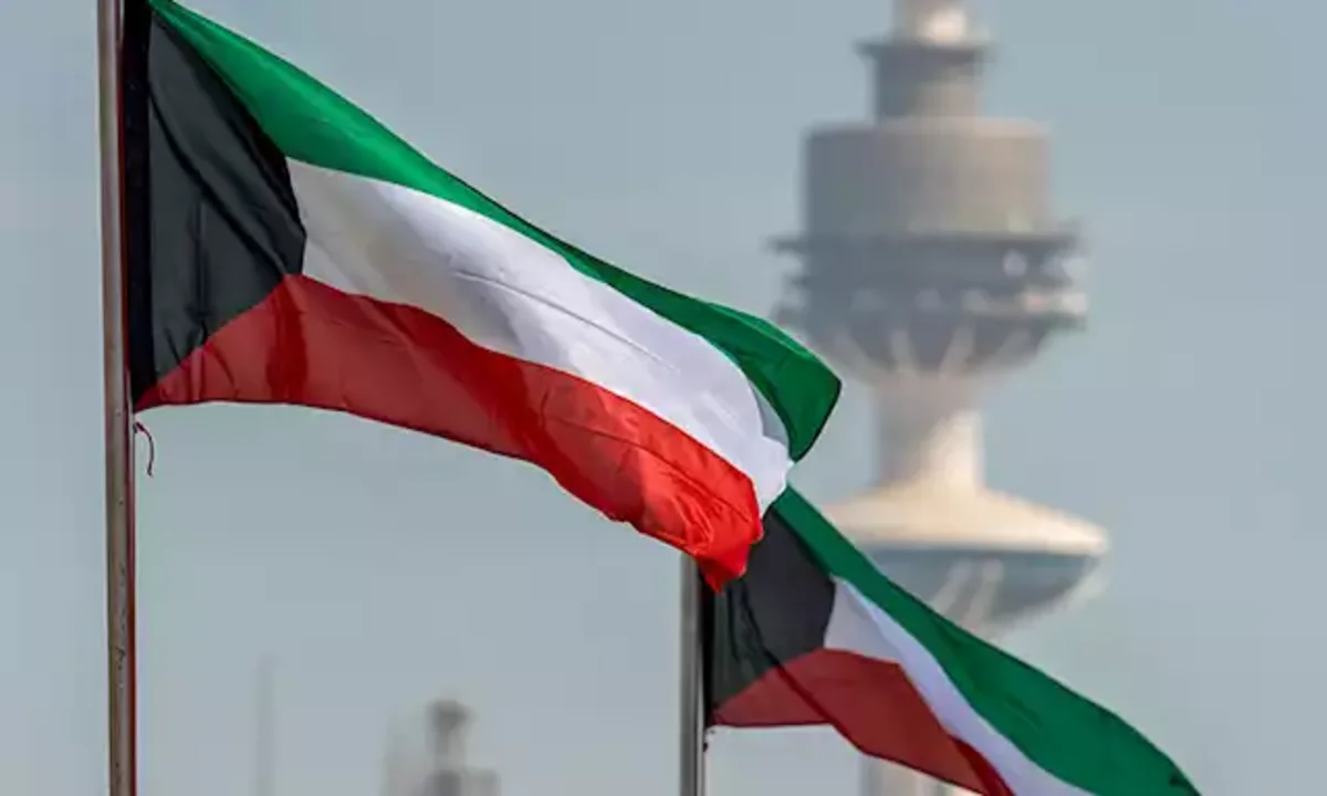 الكويت تُعلن سحب وإسقاط الجنسية من مئات المقيمين