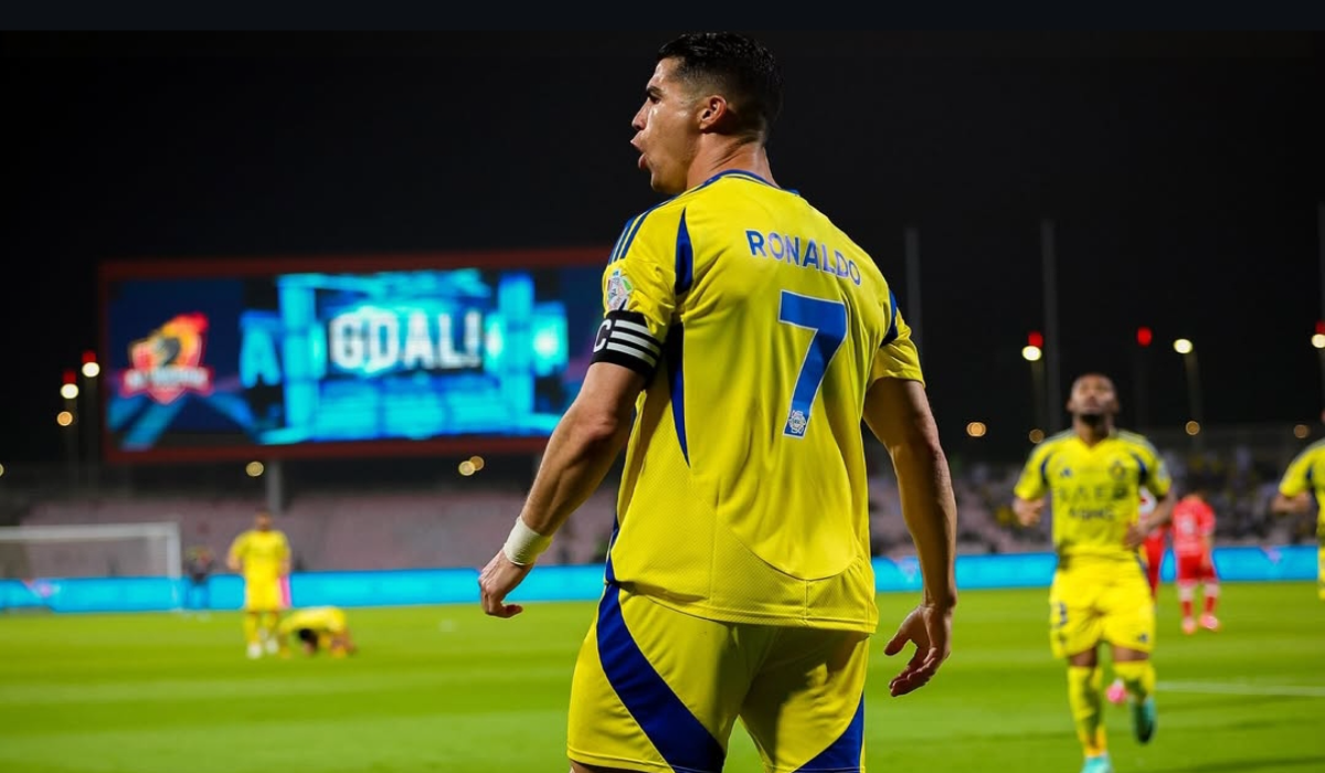 ما القنوات الناقلة لمباراة العروبة والنصر في دوري روشن السعودي 2024-2025؟