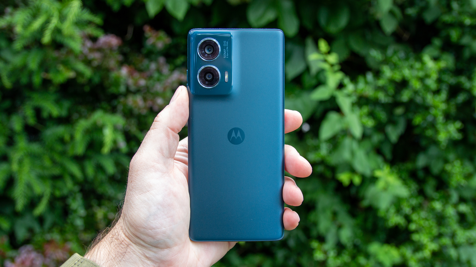 موبايل هيغير فكرتك عن موتورولا.. Motorola Edge 50 Fusion الجديد مش هتصدق سعره ومواصفاته