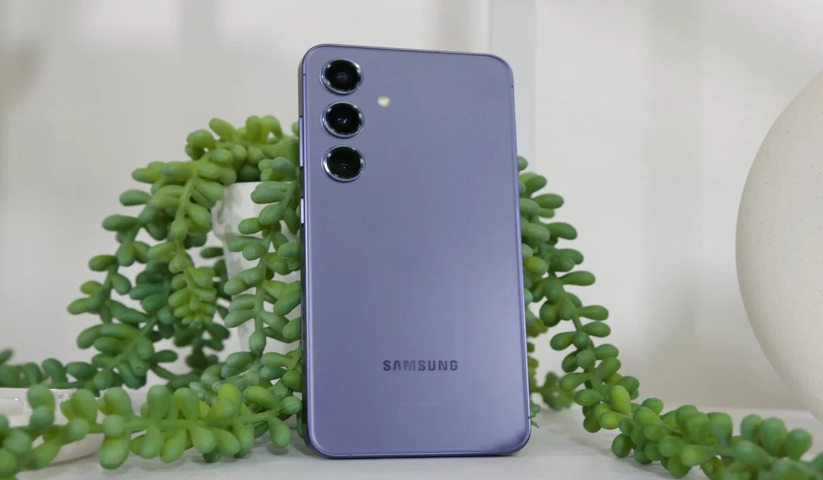 هاتف Samsung Galaxy S24 2