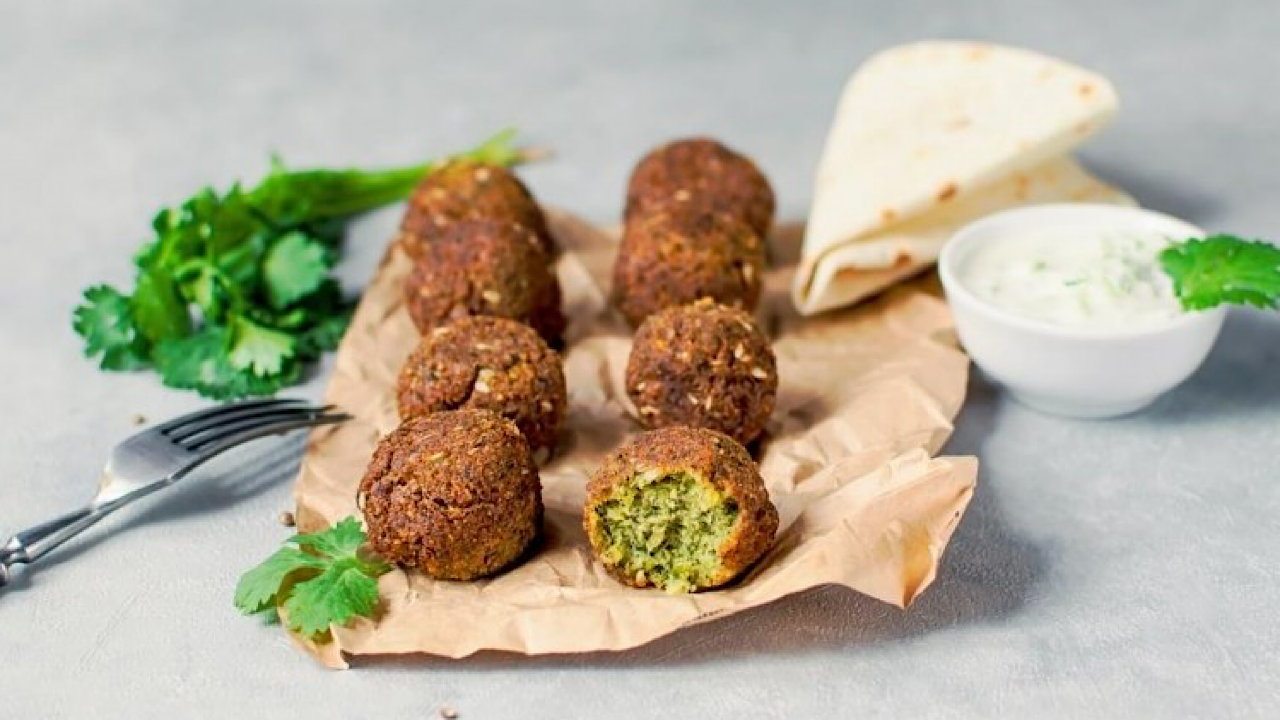 طريقة عمل الطعمية