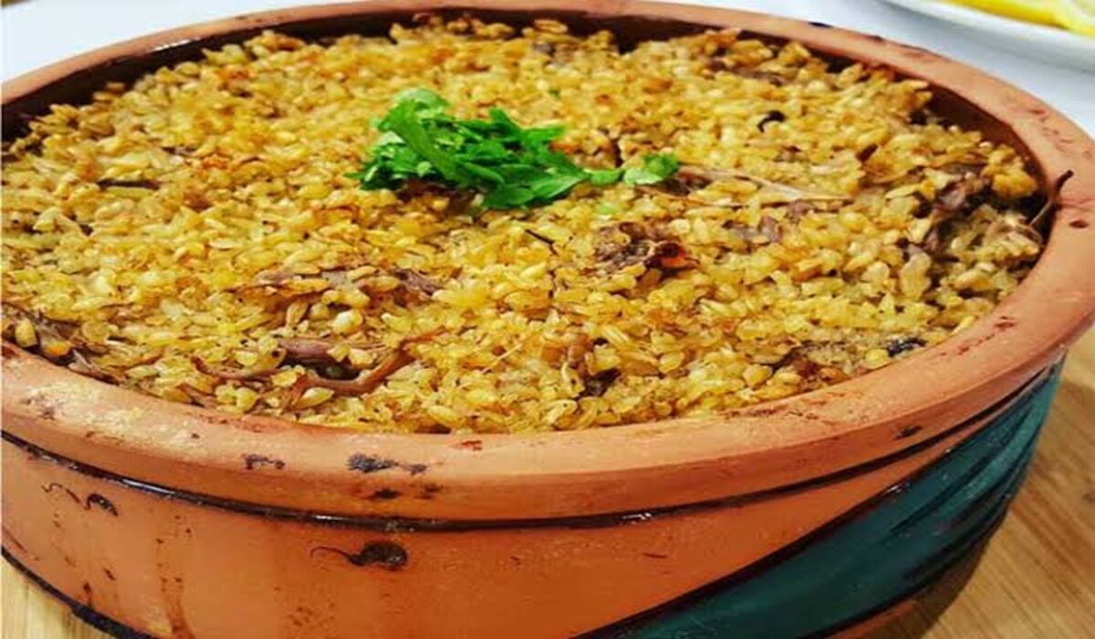 خطوات عمل طاجن فريك بالكبد والقوانص