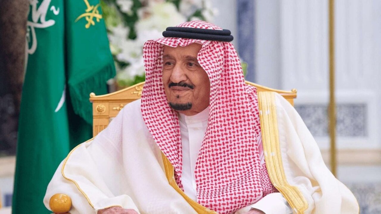 “حقيقة أم شائعة“.. زيادة قيمة مكرمة ملكية لمستفيدي الضمان الاجتماعي لهذا الشهر 1446 والإعلان عن موعد الصرف